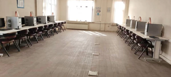 اجرای طرح "هر معلم، یک مهارت" نقطه عطف تعامل دانشگاه فرهنگیان با مراکز فنی و حرفه ای است. 2