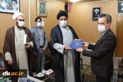 تقدیر استاندار یزد از سرپرست دانشگاه فرهنگیان استان
 6