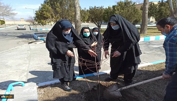 مراسم گرامیداشت هفته درخت و درختکاری در دانشگاه فرهنگیان استان آذربایجان غربی 5