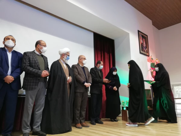 شهادت، تنها معبر حقیقی عبور از جهان فانی به سمت معبود جاودانی هست
 5