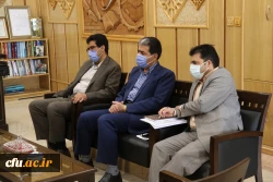 دیدار اعضای هیات رئیسه دانشگاه فرهنگیان یزد با مدیرکل نوسازی، توسعه و تجهیز مدارس استان
 2