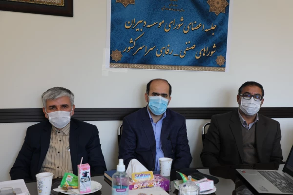  دانشجو به عنوان یک معلم شایسته باید نسبت به فرهنگ و تعلیم و تربیت حساس و تأثیرگذار باشد 4