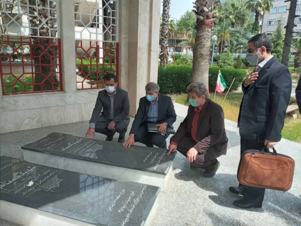 همه تلاش خود را بکار خواهیم بست تا دانشگاه در راستای توسعه به اهداف خود برسد. 3