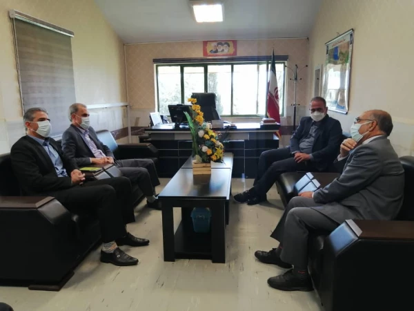 دیدار اعضای هیات رئیسه دانشگاه فرهنگیان استان ایلام با استاندار 