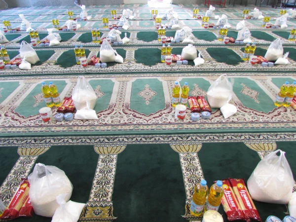 تداوم کمک های مومنانه دانشگاه فرهنگیان استان مرکزی
 4