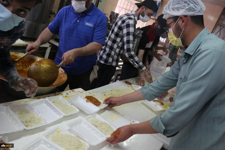 پویش اطعام حسنی طبخ و توزیع چهار هزار پرس غذای گرم در ماه مبارک رمضان میان مناطق محروم حاشیه شهر بجنورد توسط دانشگاه فرهنگیان خراسان شمالی  4