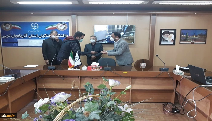 مراسم بزرگداشت دهه ی سرآمدی آموزش در دانشگاه فرهنگیان استان آذربایجان غربی برگزار شد 3