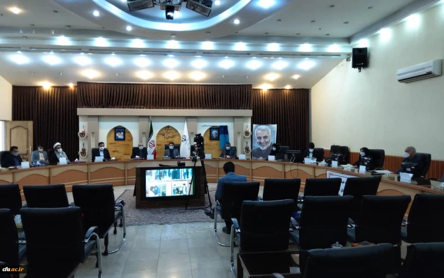 استاندار کرمان،توجه به دانشگاه فرهنگیان رالازم دانست و استفاده از ظرفیت مجمع خیرین درراستای توسعه برنامه های دانشگاه فرهنگیان راموردتاکید قرار داد  8