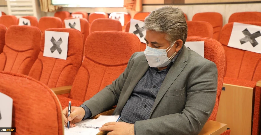 از جمله متغیرهای الگوی کیفیت، نیازها و خواسته های مشروع و قانونی دانشجویان و استادان به عنوان ذینفعان اصلی دانشگاه است 2