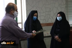 تقدیر از کارکنان حوزه آموزش پردیس های دانشگاه فرهنگیان یزد در دهه سرآمدی آموزش
 3