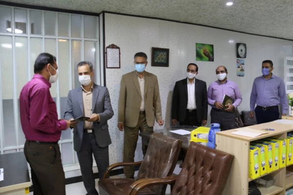 تقدیر از کارکنان حوزه آموزش پردیس های دانشگاه فرهنگیان یزد در دهه سرآمدی آموزش
 5