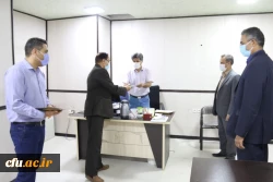 تقدیر از کارکنان حوزه آموزش پردیس های دانشگاه فرهنگیان یزد در دهه سرآمدی آموزش
 9