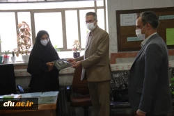 تقدیر از کارکنان حوزه آموزش پردیس های دانشگاه فرهنگیان یزد در دهه سرآمدی آموزش
 13