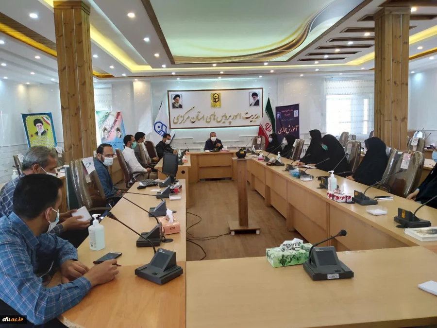 در دهه سرآمدی آموزش؛ مراسم تجلیل از کارشناسان و دست اندرکاران آموزش دانشگاه فرهنگیان برگزار شد 4