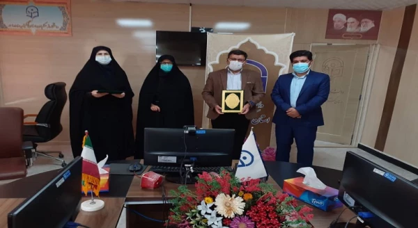 مراسم بزرگداشت مقام معلم و استاد و دهه سرآمدی آموزش 
 2