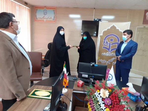 مراسم بزرگداشت مقام معلم و استاد و دهه سرآمدی آموزش 
 3