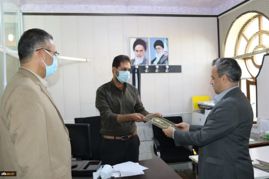 تجلیل از مسئولان روابط عمومی پردیس های استانی دانشگاه فرهنگیان یزد
 3