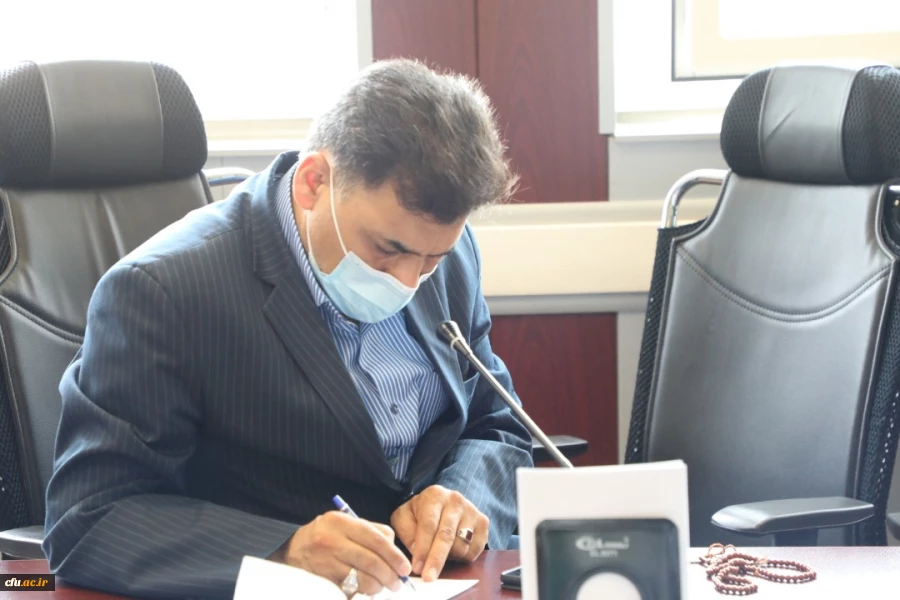 برگزاری همایش ملی با موضوعیت آموزش مجازی،ظرفیت ها وبایسته های آن و با محوریت مسائل فرهنگی وتربیتی با مشارکت دانشگاه فرهنگیان و سازمان پژوهش وبرنامه ریزی 4