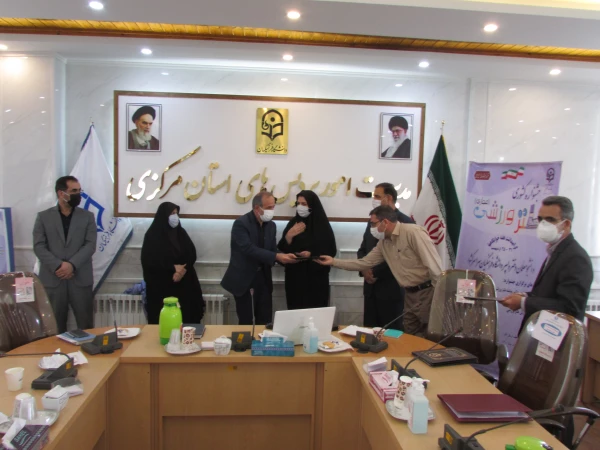 از پوستر مسابقه کشوری طنز ورزشی رونمایی شد
 2