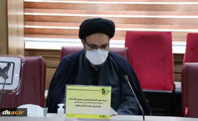 حجت الاسلام دادگر در جلسه کمیته علمی همایش ملی چالش های آموزش مجازی در سازمان پژوهش و برنامه ریزی آموزشی:

امروزه مرزهای حکمرانی در فضای مجازی محدود به جغرافیای خاصی نیست و اگر متناسب با اقتضائات بومی و اینترنت بومی دیر اقدام شود،کشور در عرصه حکمرانی تعلیم و تربیت گرفتار چالش های جدی خواهد شد