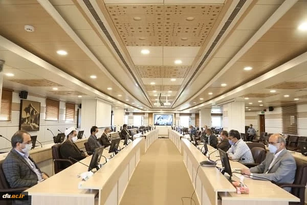 درجلسه شورای مدیریت آموزش عالی استان کرمان
رئیس دانشگاه فرهنگیان کرمان پیشنهاد ایجاد کارگروه فرهنگی واجتماعی دانشگاههای استان رامطرح نمود 2