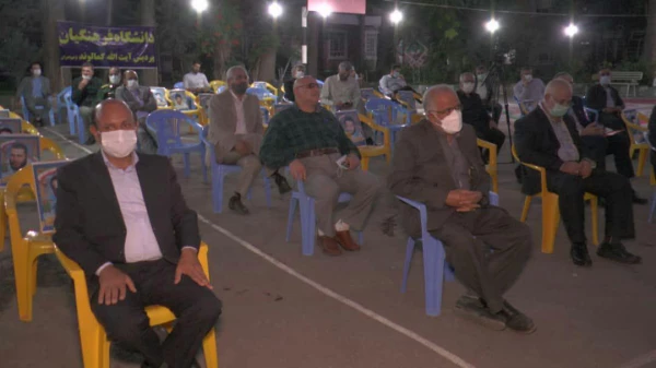 مراسم شب خاطره با حضور رزمندگان دانشجو معلم اعزامی به جبهه های حق علیه باطل در سال 61 برگزار و از کتابی با عنوان "حماسه خرمشهر و آن سی دانشجوی لر"، در دانشگاه فرهنگیان لرستان رونمایی شد  2