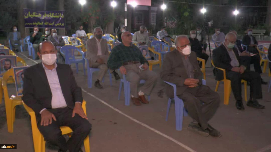 مراسم شب خاطره با حضور رزمندگان دانشجو معلم اعزامی به جبهه های حق علیه باطل در سال 61 برگزار و از کتابی با عنوان "حماسه خرمشهر و آن سی دانشجوی لر"، در دانشگاه فرهنگیان لرستان رونمایی شد  2