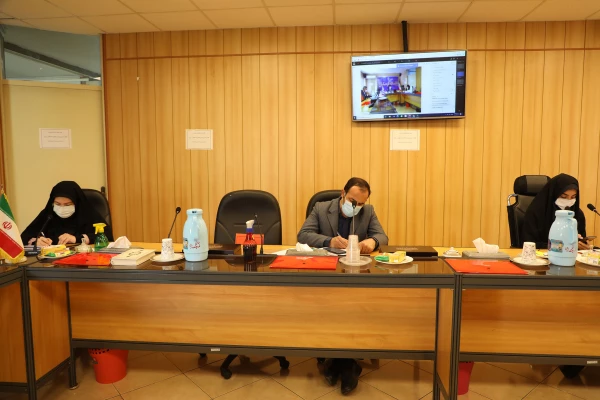 وظیفه تشکل ها در انتخابات بستر سازی و تشویق به حضور حداکثری و ترویج انتخاب اصلح بر اساس شاخص های مقام معظم رهبری است 7