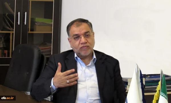 کسی باید در رأس دستگاه اجرایی قرار بگیرد که بتواند با کابینه ای که تشکیل می دهد، بحث تحول بنیادین را پیش ببرد 2