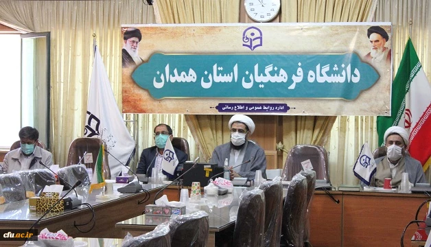 ملاک ها و شاخصه های انتخاب اصلح از منظر امام خمینی (ره) و مقام معظم رهبری (زید عزه)
 3