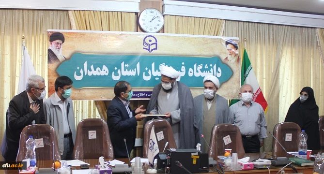 ملاک ها و شاخصه های انتخاب اصلح از منظر امام خمینی (ره) و مقام معظم رهبری (زید عزه)
 6