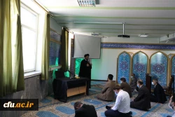 مکتب امام خمینی (ره) ترسیم کننده مسیر حرکت رهبران و مجاهدان انقلابی، اسلامی است 7