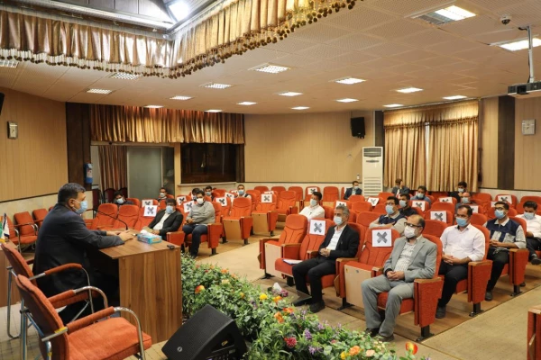 تقدیر از زحمات نیروهای خدماتی سازمان مرکزی در مراسم تشییع و تدفین شهید گمنام 4