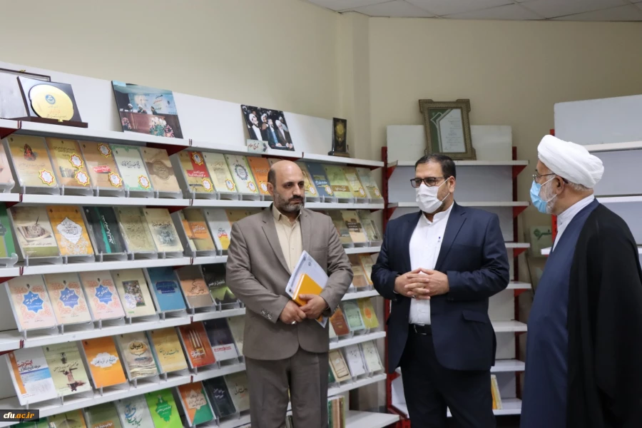 بازدید حسن محمدپور سرپرست مدیریت امور پردیس های استان قم از پژوهشگاه حوزه و دانشگاه 6