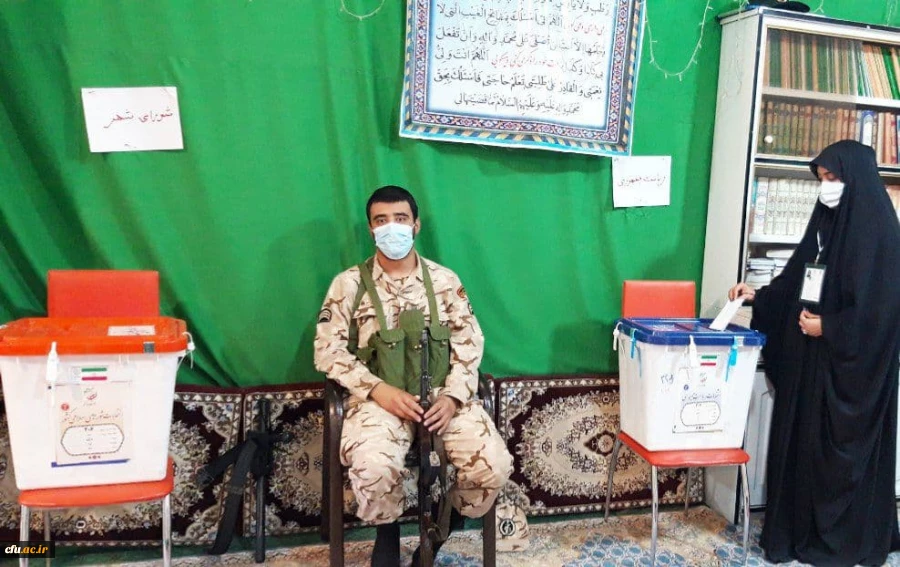 حضور پرشور دانشجومعلمان دانشگاه فرهنگیان یزد در انتخابات 1400 به روایت تصویر
 14