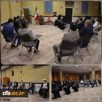 دیدار مسؤلین ، کارکنان و تعدادی از اساتید با حضرت حجه الاسلام والمسلمین کریمی تبار نماینده ی ولی فقیه در استان