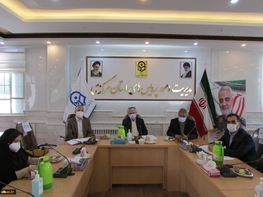 اگر میخواهیم تربیت معلم تاثیرگذار باشد باید نگاه مکتبی و انقلابی داشته باشیم
 3