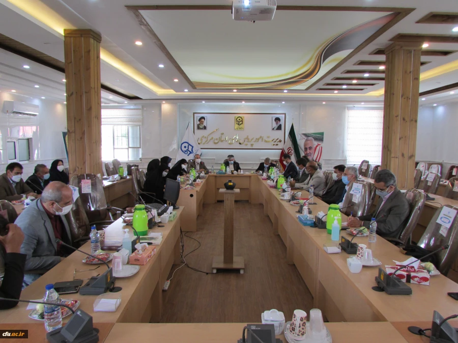 اگر میخواهیم تربیت معلم تاثیرگذار باشد باید نگاه مکتبی و انقلابی داشته باشیم
 6