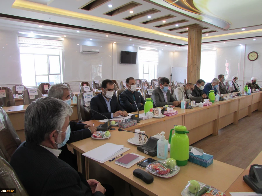 اگر میخواهیم تربیت معلم تاثیرگذار باشد باید نگاه مکتبی و انقلابی داشته باشیم
 5