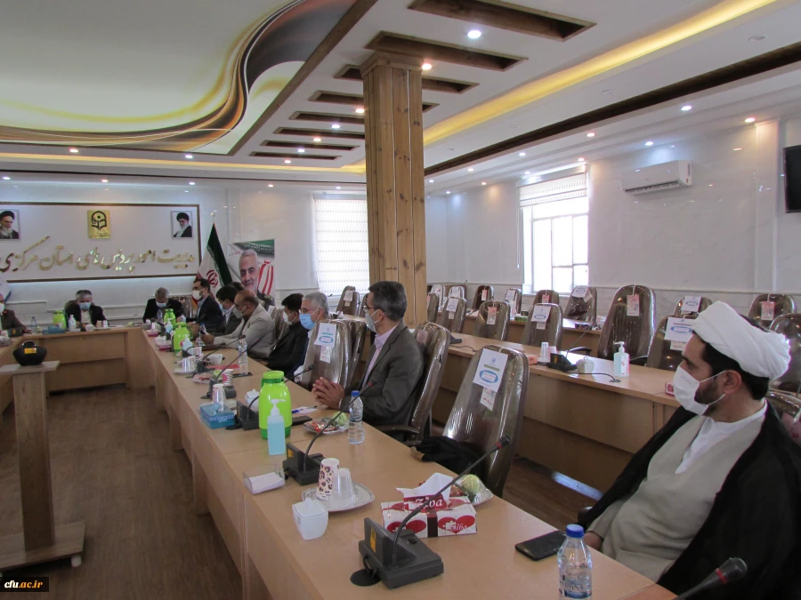 اگر میخواهیم تربیت معلم تاثیرگذار باشد باید نگاه مکتبی و انقلابی داشته باشیم
 7