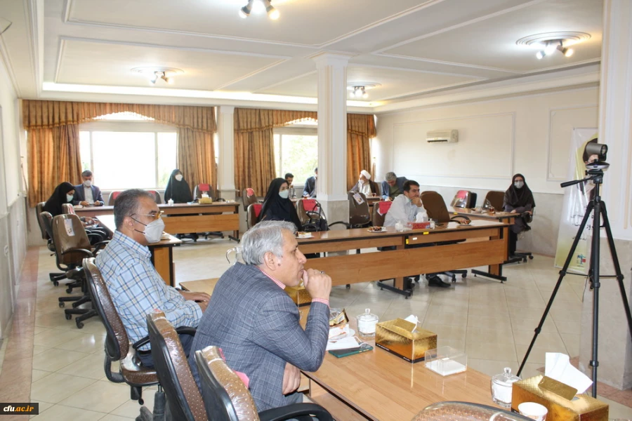 کرسی نقد و بررسی "نقد برنامه درسی دانشگاه فرهنگیان برای تربیت معلم فناور" 2