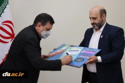 مخاطب محوری در کتب درسی دانشگاه فرهنگیان مورد توجه قرار دارد

 2