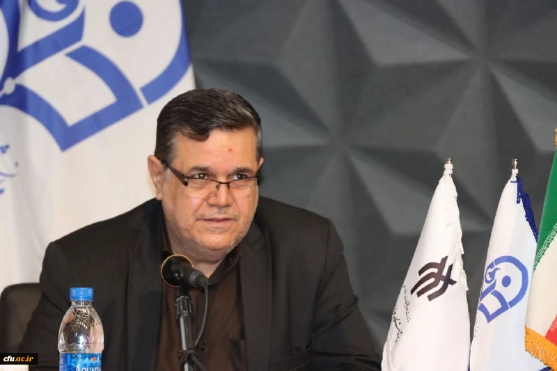 مخاطب محوری در کتب درسی دانشگاه فرهنگیان مورد توجه قرار دارد

 5