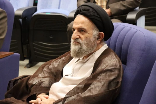 مخاطب محوری در کتب درسی دانشگاه فرهنگیان مورد توجه قرار دارد

 11