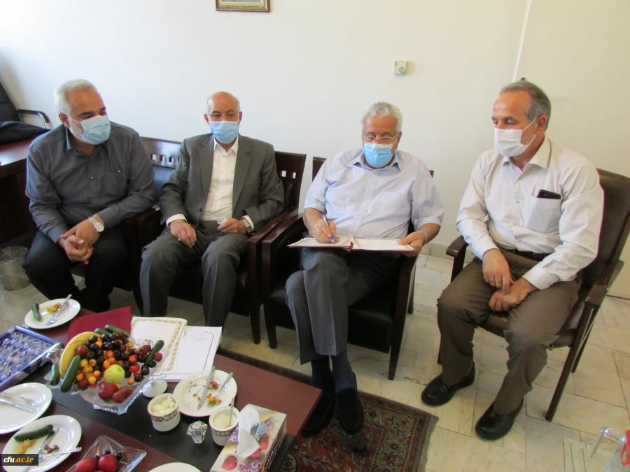 امضای تفاهم نامه ساخت خوابگاه دانشجویی در پردیس حضرت زینب کبری(س) توسط خیر نیکوکار
 2