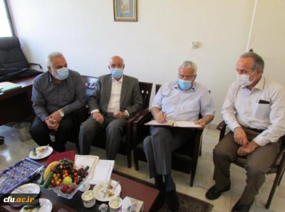 امضای تفاهم نامه ساخت خوابگاه دانشجویی در پردیس حضرت زینب کبری(س) توسط خیر نیکوکار
