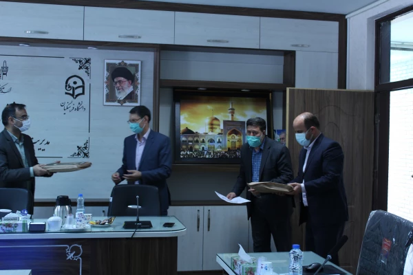 برگزاری جلسه ارائه گزارش تحلیلی ارتقاء کیفیت فضاهای دانشجویی خراسان رضوی 8