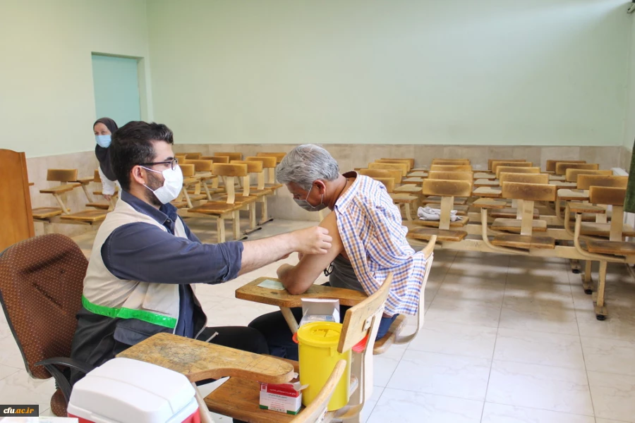واکسیناسیون کارکنان و اعضای هیات علمی دانشگاه فرهنگیان استان قزوین 5