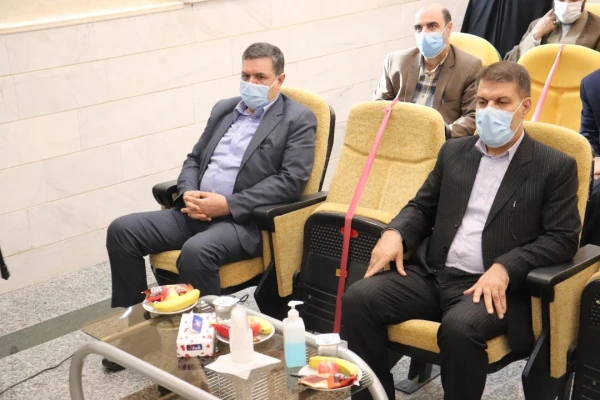 هر کار بزرگ همسایه اراده بزرگ است و پشت سر هر اراده بزرگی دست خداوند مشهود است

 3