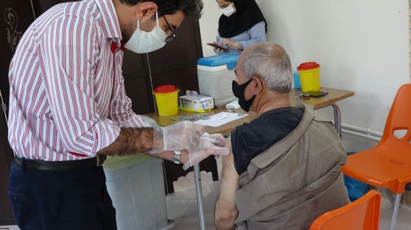 واکسیناسیون اساتید و همکاران دانشگاه فرهنگیان کردستان 12